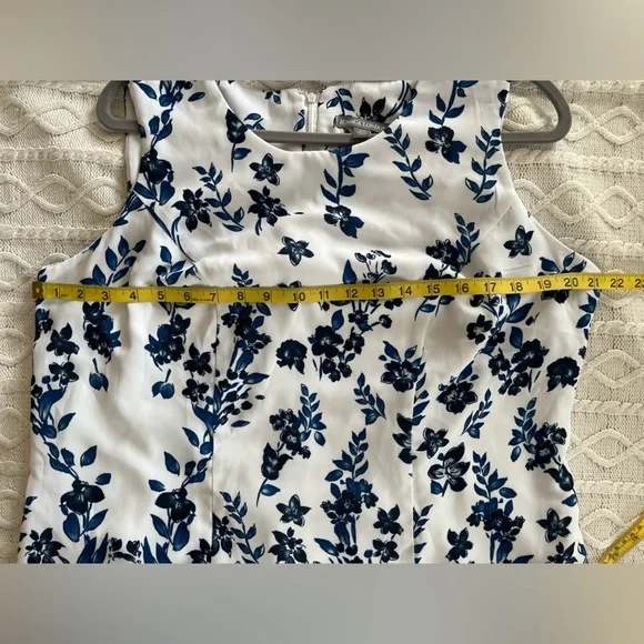 Jessica London Floral Sleeveless Dress - White and Blue Women’s Size 16W - Picture 15 of 16